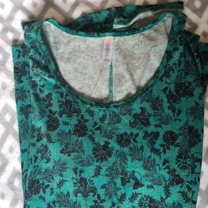 Lularoe perfect T